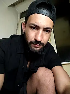 Tommy Porn  online show from April 7, 9:04 pm