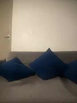 Extra BBC online show from April 7, 10:21 pm