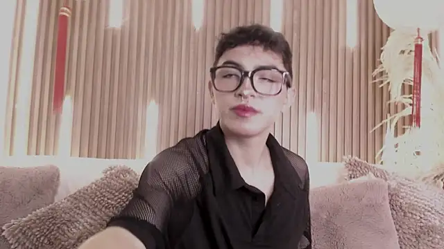 Cristopher Wild online show from June 1, 8:42 pm