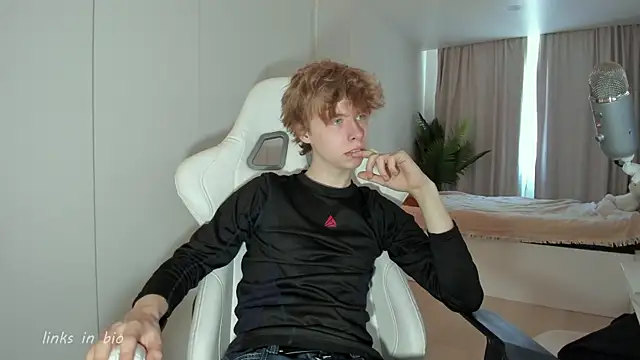 Wawesuc online show from April 9, 9:04 am