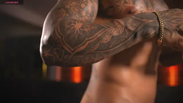 Eros Dark  online show from April 5, 5:15 am