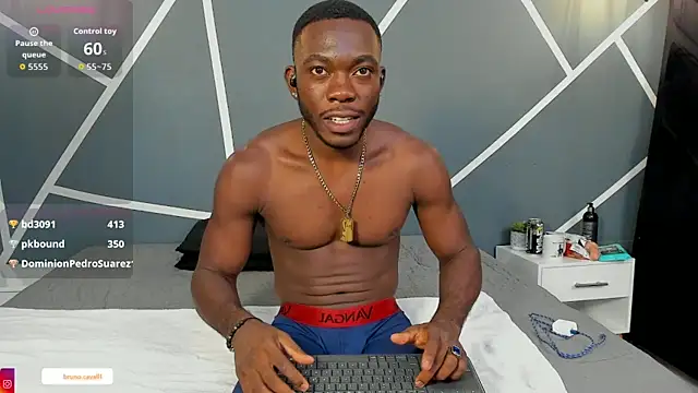 Oliver Laurent  online show from April 1, 11:13 pm