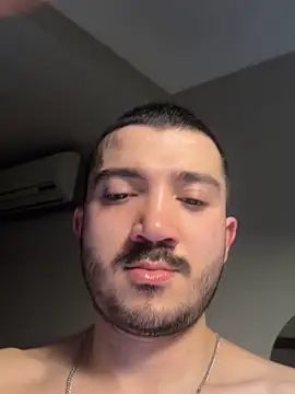 s eren online show from April 4, 8:50 pm