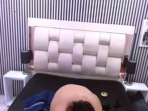 Alex Wolft online show from April 22, 12:21 pm