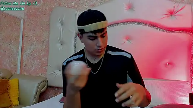 ThomasThundr online show from April 8, 4:35 am