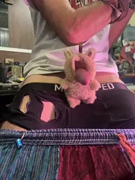 wasntevenme online show from April 10, 1:40 pm