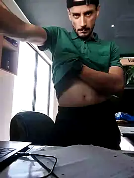 LiL-DRapXXX online show from April 11, 10:41 am