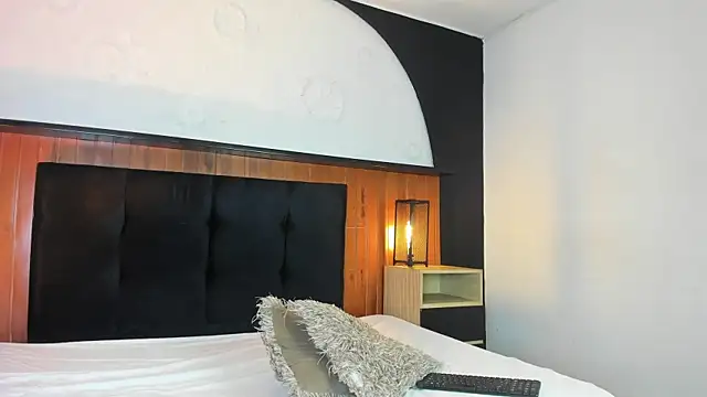 Skinny Mac online show from March 27, 1:12 pm