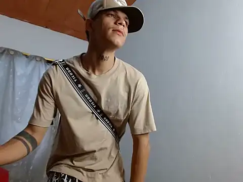 ethanchamo online show from March 27, 9:49 pm