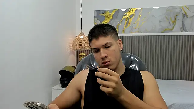 AlessandroFranco online show from March 31, 1:46 pm