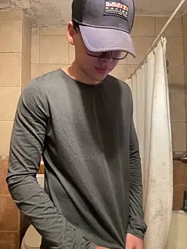 jossmacsi online show from April 12, 5:03 pm