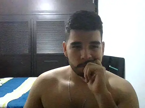 LatinBeardCali online show from March 25, 8:57 pm