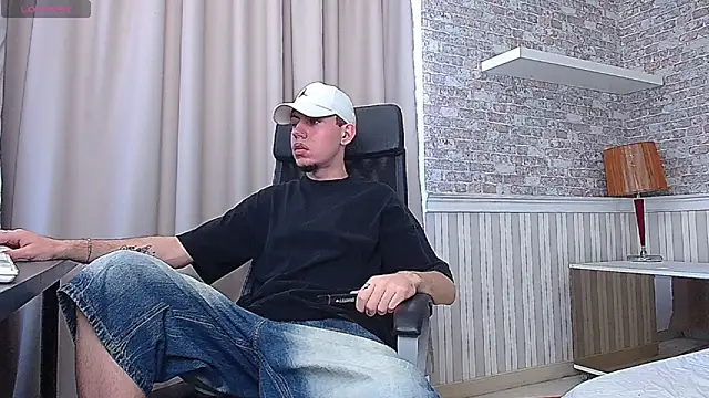 KrewVaughn online show from April 7, 8:58 am