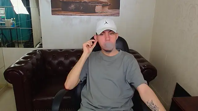 KrewVaughn online show from April 9, 8:53 am