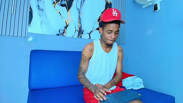 ARLO MORRIS online show from March 25, 12:31 pm