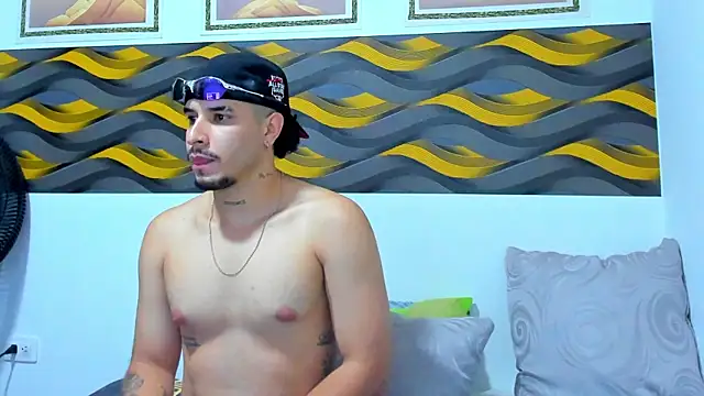 Leon Hotx online show from March 25, 7:18 pm