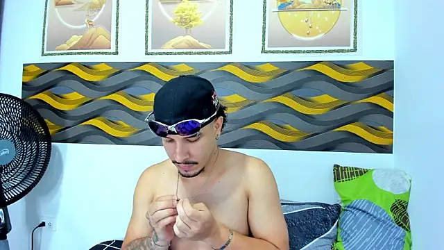 Leon Hotx online show from April 15, 2:44 am