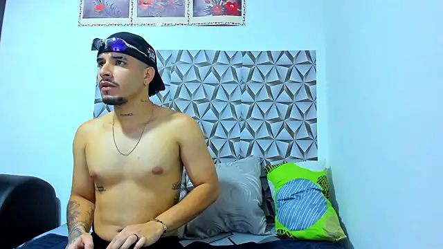 Leon Hotx online show from March 24, 7:18 pm