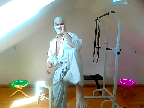 NinjaLaser online show from April 6, 11:22 am