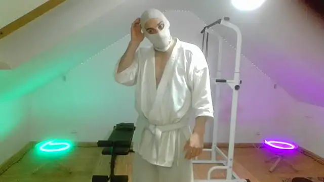 NinjaLaser online show from April 3, 7:32 pm