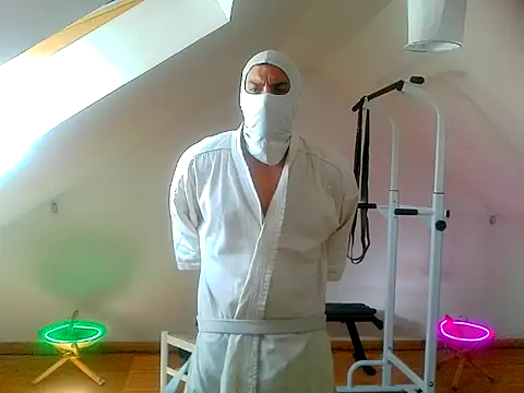 NinjaLaser online show from April 9, 11:16 am