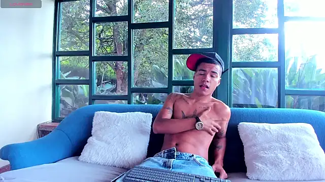 StivennCardona online show from March 26, 1:37 pm