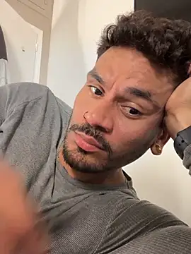 daniels-maison online show from April 1, 4:04 pm