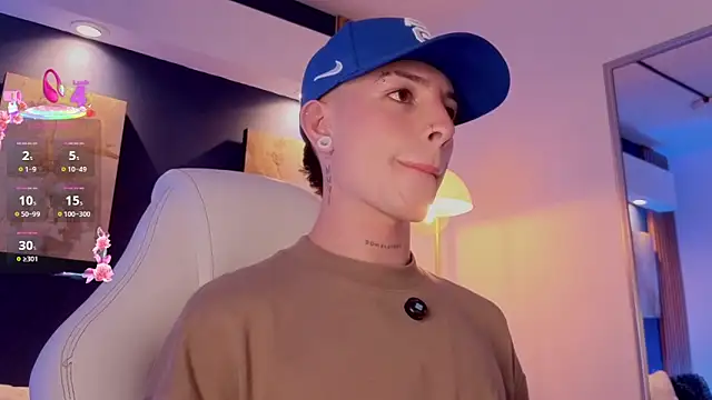 Luca Prince  online show from April 7, 3:28 am