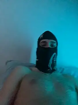 hardboii00 online show from April 10, 10:06 pm