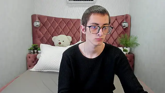 RonBevs online show from April 15, 7:58 pm