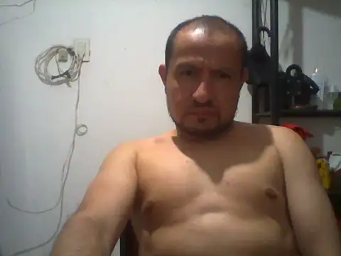 jhdiaz703 online show from April 17, 10:12 pm