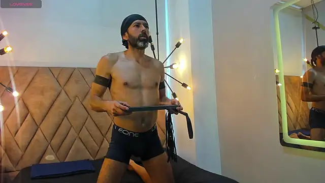 Jorge Perezz online show from March 30, 2:29 pm