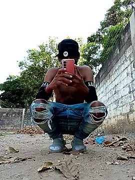 spittingpig1 online show from March 23, 12:33 pm