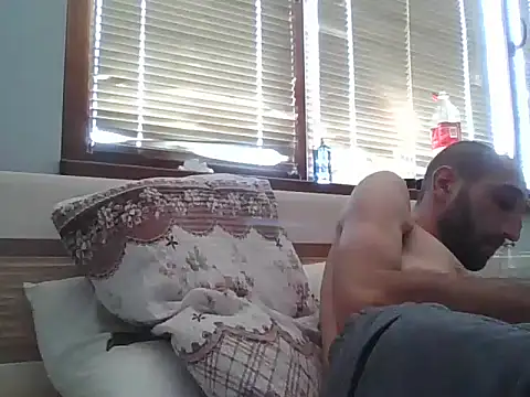 stiven121312 online show from August 2, 12:03 pm