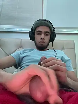 iLoveGirlsOnlyStr8Asf online show from March 18, 7:55 am