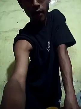 YourTeenBoy21 online show from March 17, 6:27 am