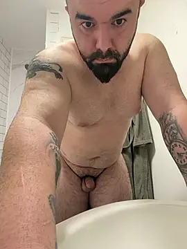 bigmillz32 online show from March 23, 12:38 am