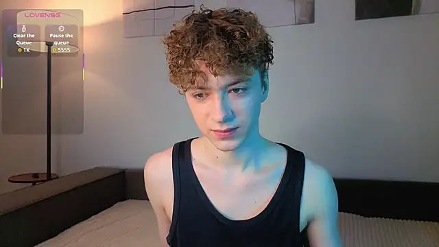 Angel Crave online show from April 11, 8:23 pm