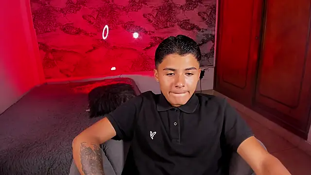 Liam Dustin online show from April 1, 8:28 pm