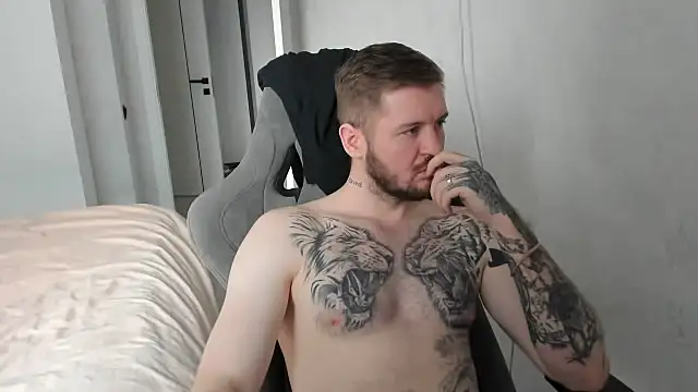 pinkbodnar online show from April 18, 2:40 pm