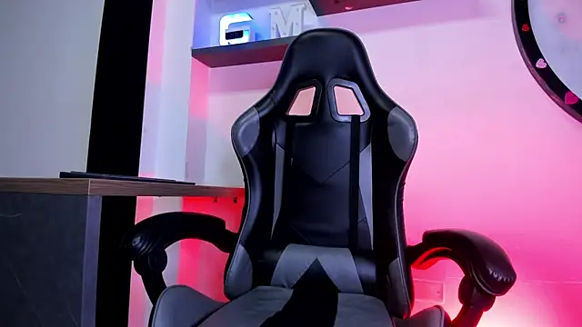 Bennet-Grayy online show from April 15, 4:34 am