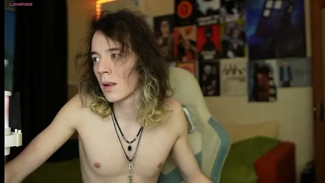 Tomboysex online show from March 18, 3:26 pm