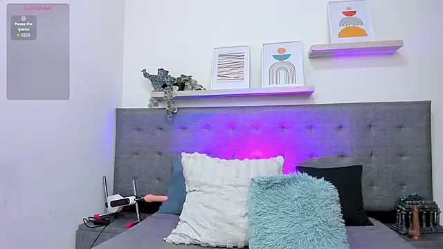 Andrew restrepoo online show from April 15, 4:56 am