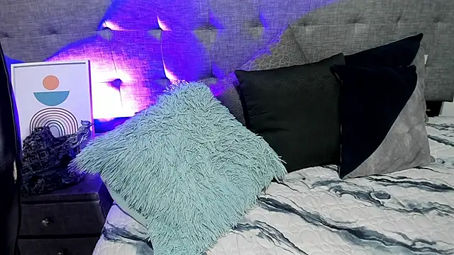 Andrew restrepoo online show from April 2, 3:31 pm