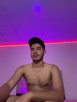 ApoloGray   online show from April 10, 8:38 pm