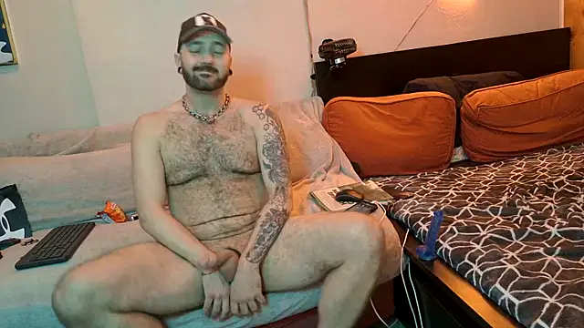 Tucker pdmax online show from April 18, 9:11 am