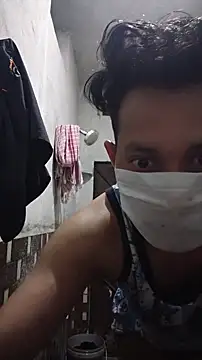 xyz 2giT online show from April 1, 1:52 pm