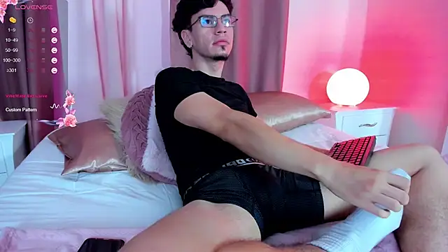 manu ferx online show from April 10, 12:45 pm