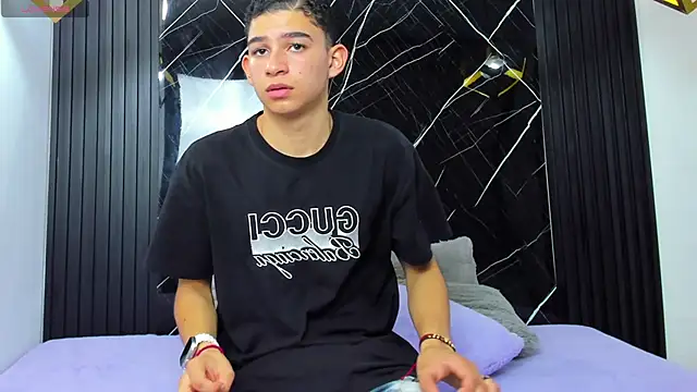 CharleyNova online show from April 15, 7:36 pm