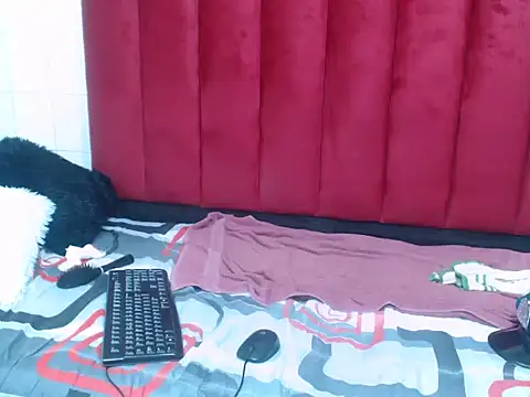 SexySweetCandyX online show from April 2, 9:11 pm